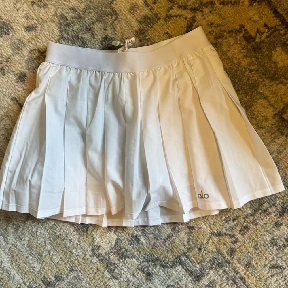 Alo yoga white tennis skirt xs